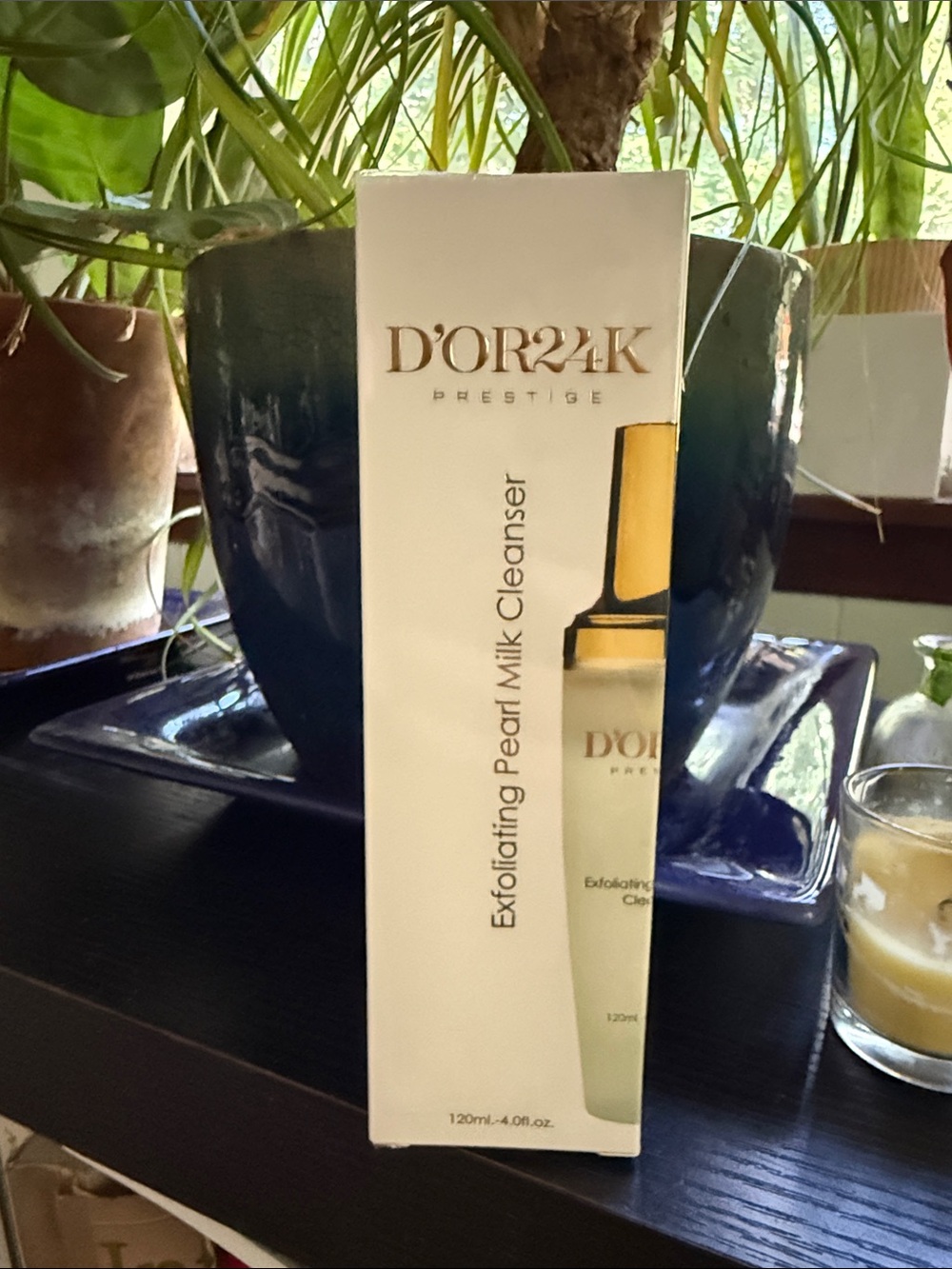 stem Exfoliating Pearl Milk Cleanser - white and gold